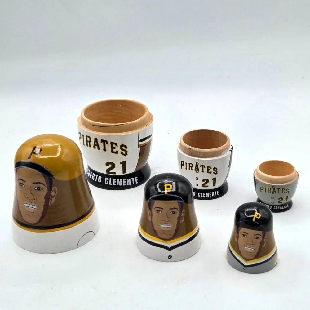 Roberto Clemente 2004 Limited Edition Wood Nesting Dolls, Pittsburgh Pirates MLB